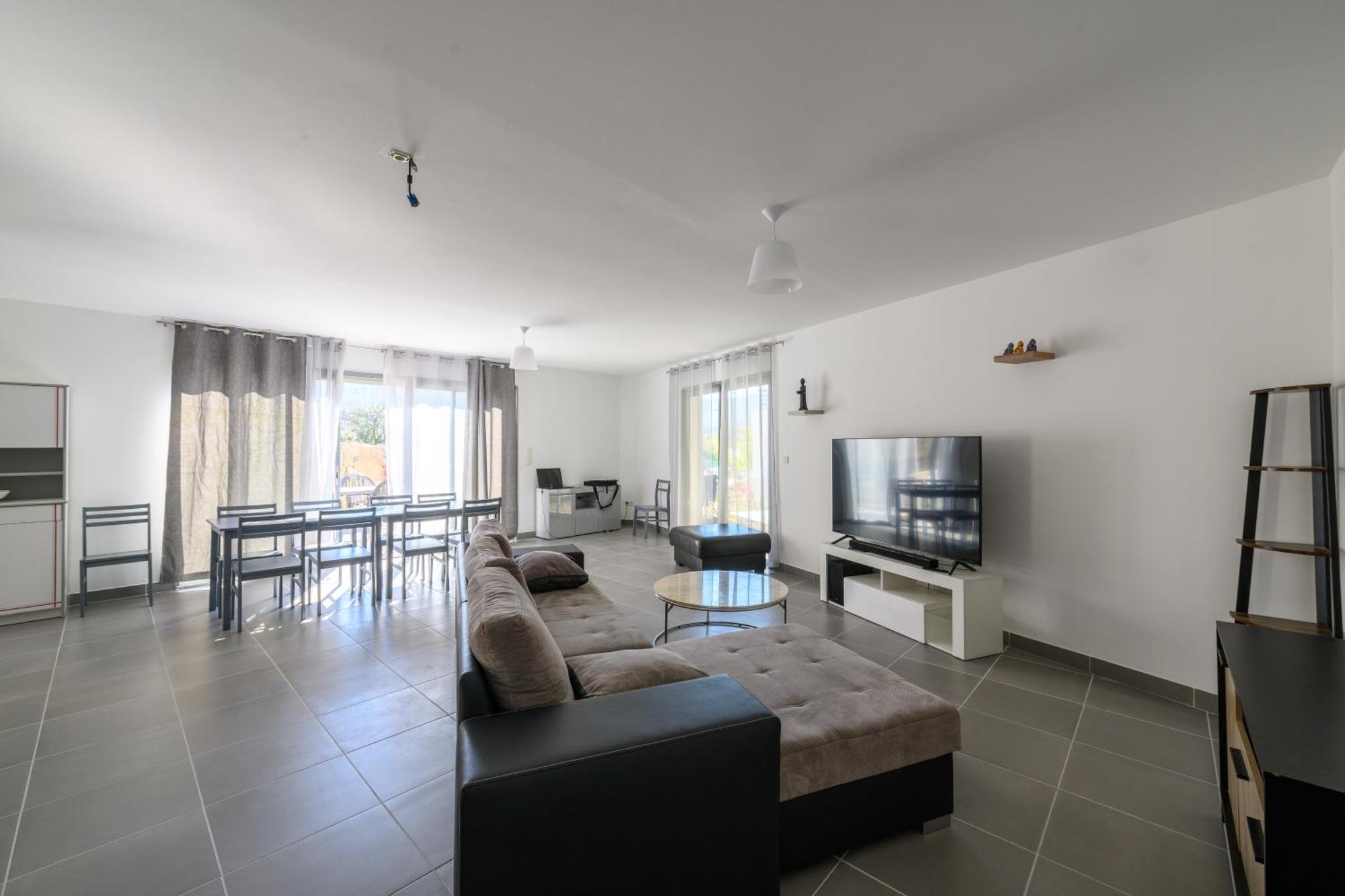 Les Deux Mers Apartment