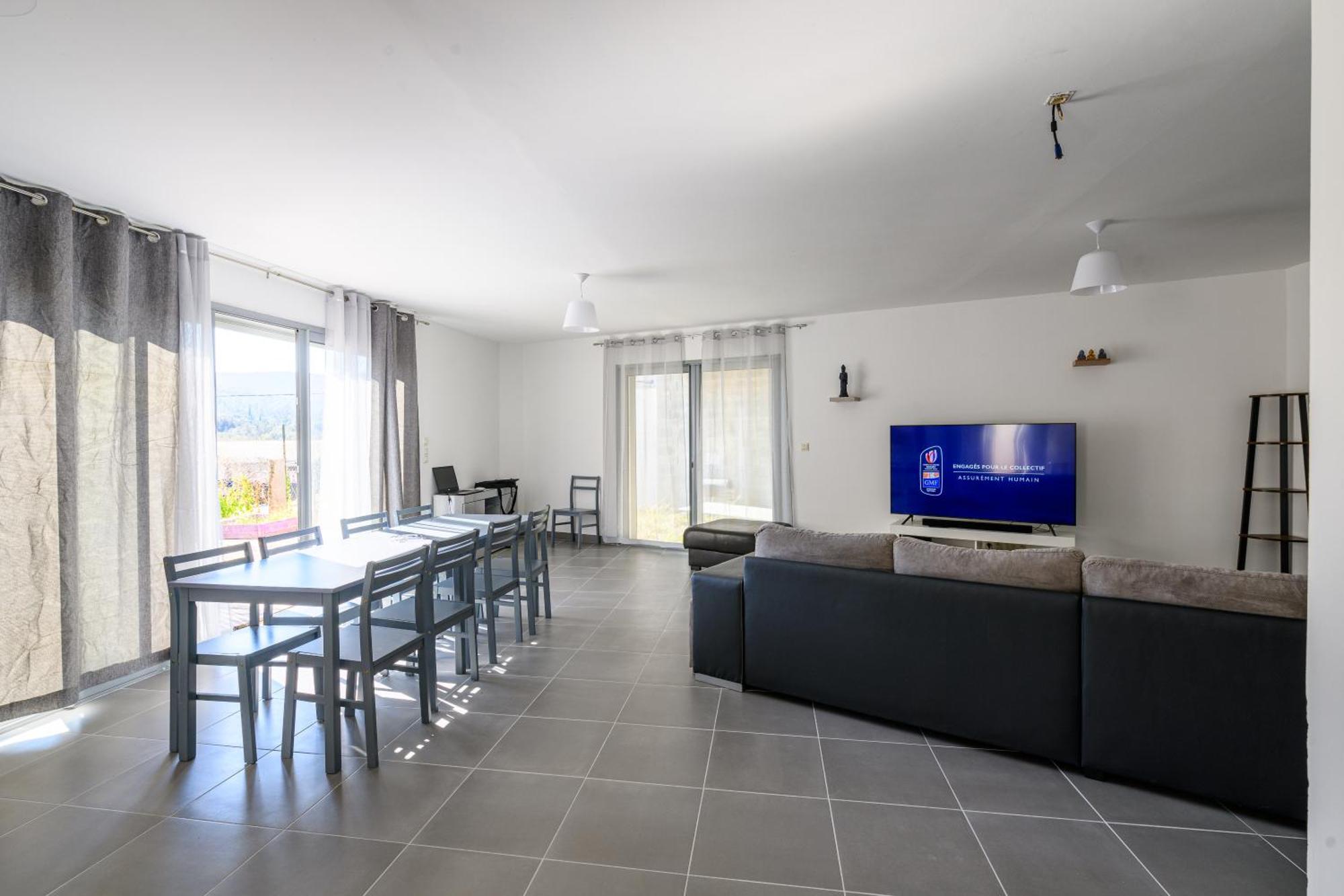 Les Deux Mers Apartment *